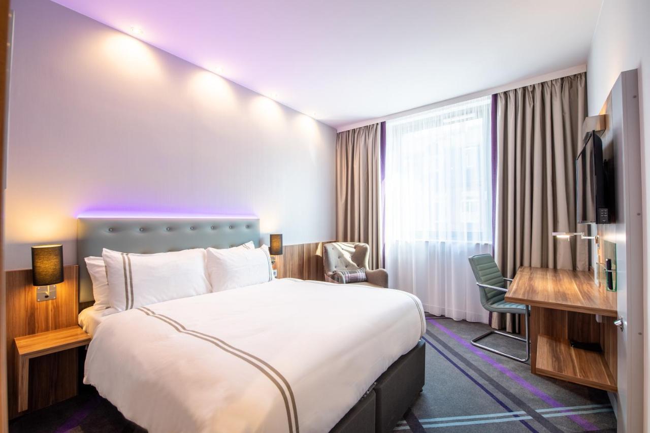 Premier Inn Frankfurt City Centre Франкфурт-на-Майні Екстер'єр фото