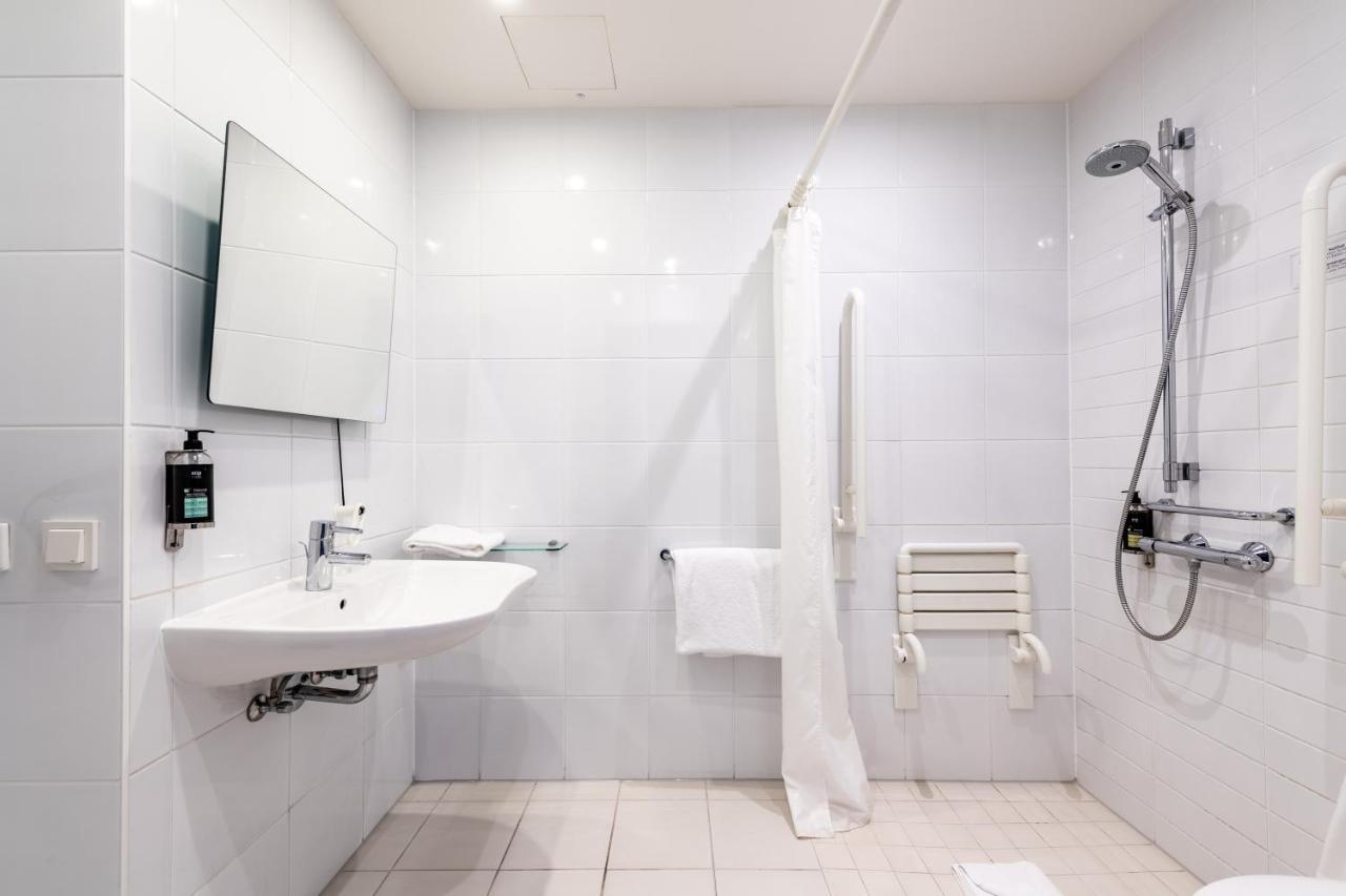 Premier Inn Frankfurt City Centre Франкфурт-на-Майні Екстер'єр фото