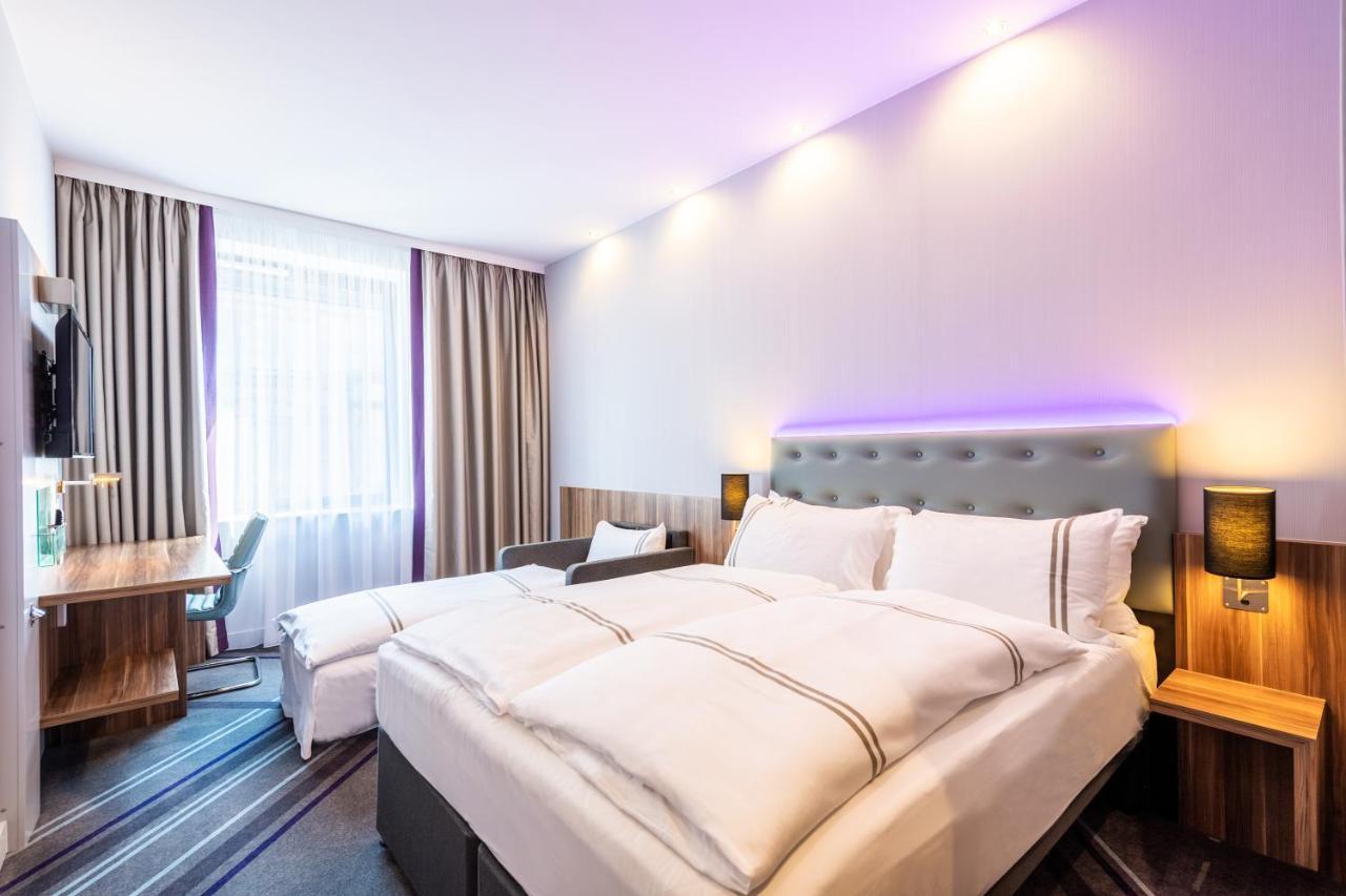 Premier Inn Frankfurt City Centre Франкфурт-на-Майні Екстер'єр фото