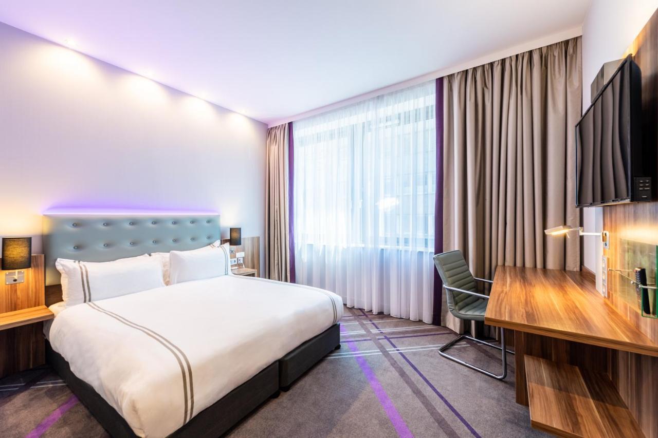 Premier Inn Frankfurt City Centre Франкфурт-на-Майні Екстер'єр фото