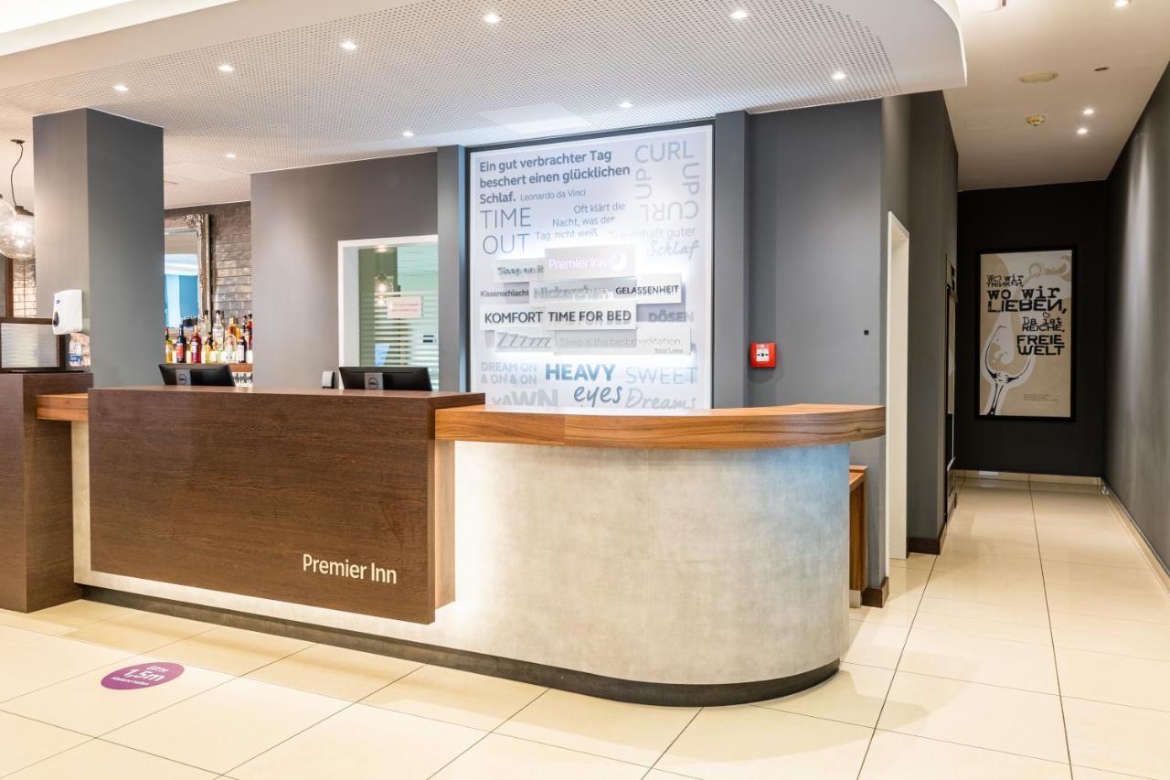 Premier Inn Frankfurt City Centre Франкфурт-на-Майні Екстер'єр фото