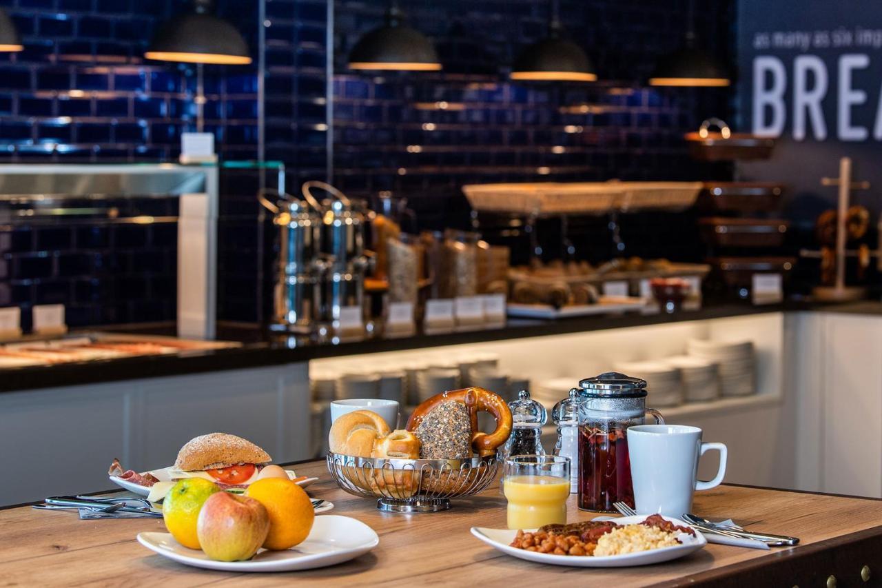 Premier Inn Frankfurt City Centre Франкфурт-на-Майні Екстер'єр фото